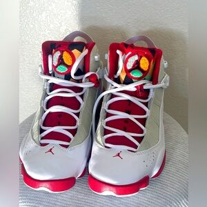 Men’s 10.5 size Nike six Rings Basketball Shoes